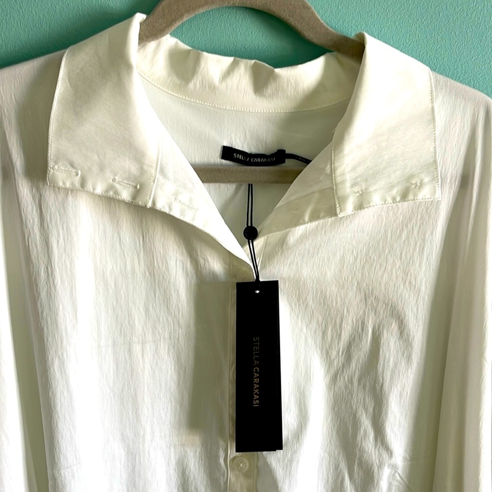 NWT Stella Carakasi iconic Tiburon Tunic in Soft White. Size L. Fabulous drape!